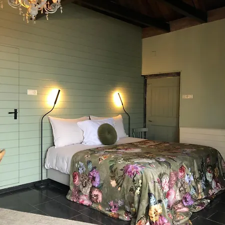 De Beijersche Stee, Logies Aan De Waterkant Feriehus