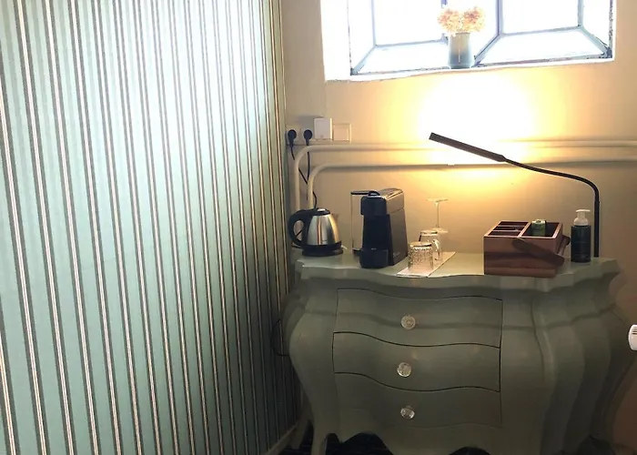 De Beijersche Stee, Logies Aan De Waterkant *